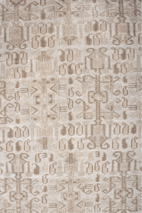 Antique Sumak Area Rug (6' x 8')